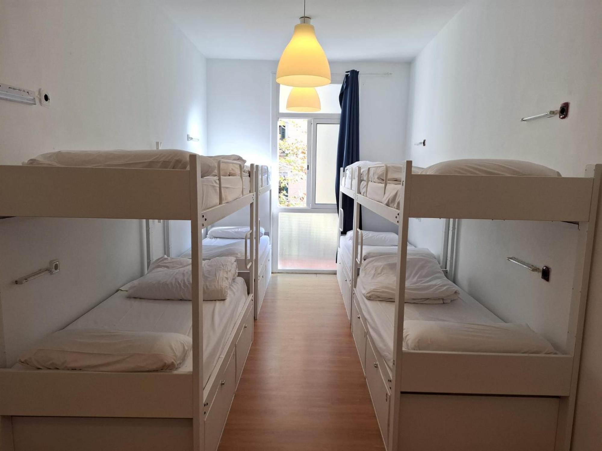 Mediterranean Hostel Barcellona Esterno foto