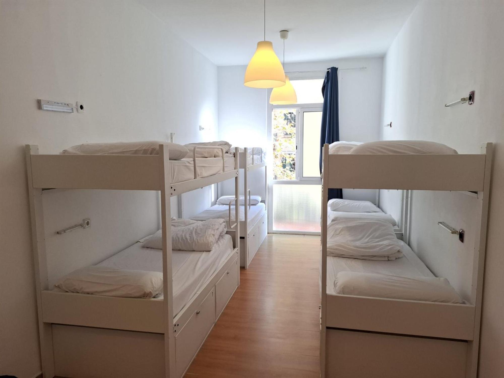 Mediterranean Hostel Barcellona Esterno foto